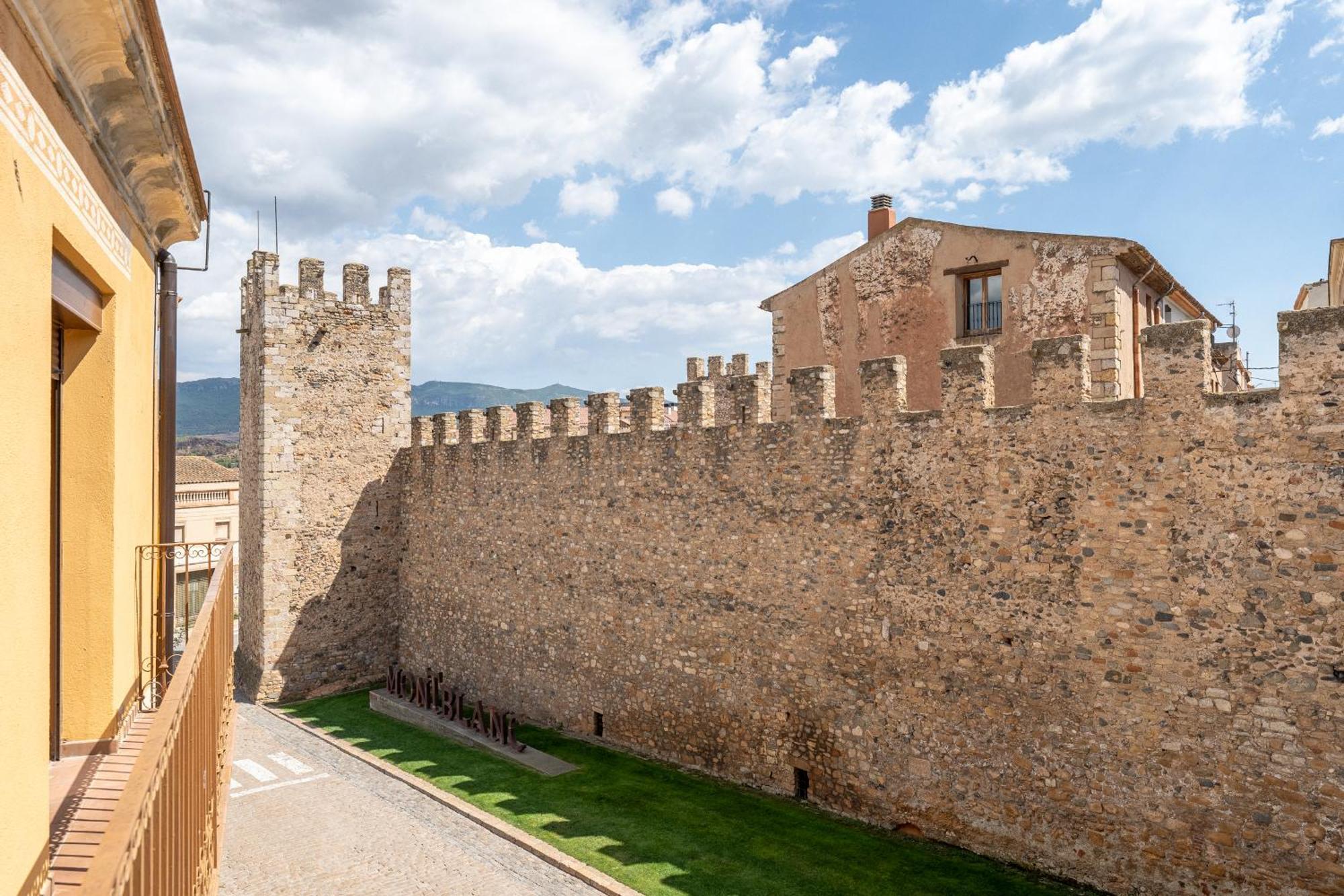 Hauzify I Vila Ducal Montblanc Exteriér fotografie